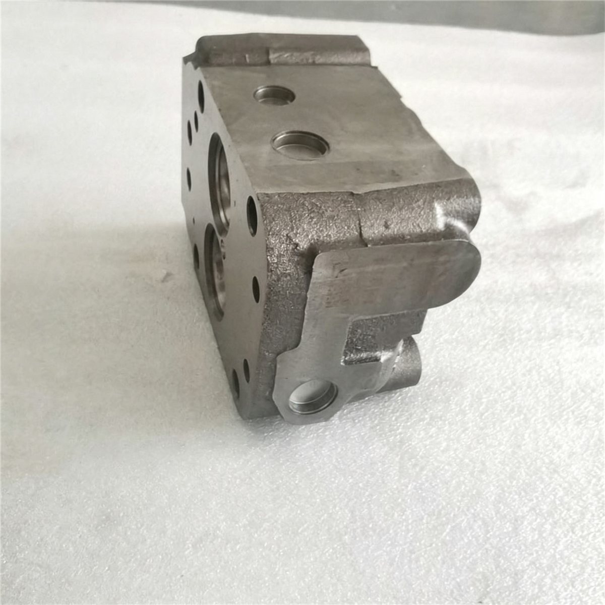 Weichai WP6 Cylinder Head 13028584 Diesel Engine Parts